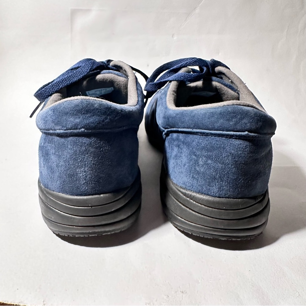 Shoes - Picture 6 of 16